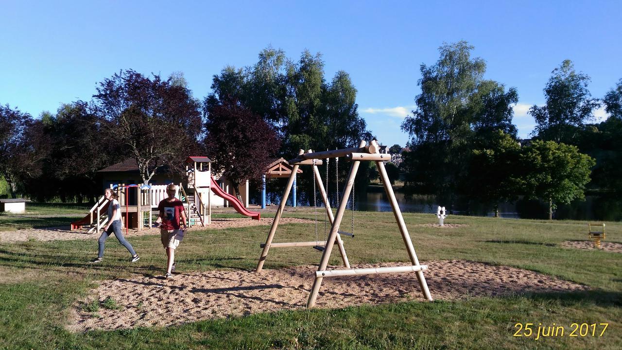 Camping De Ladignac Le Long Bel Air Buitenkant foto