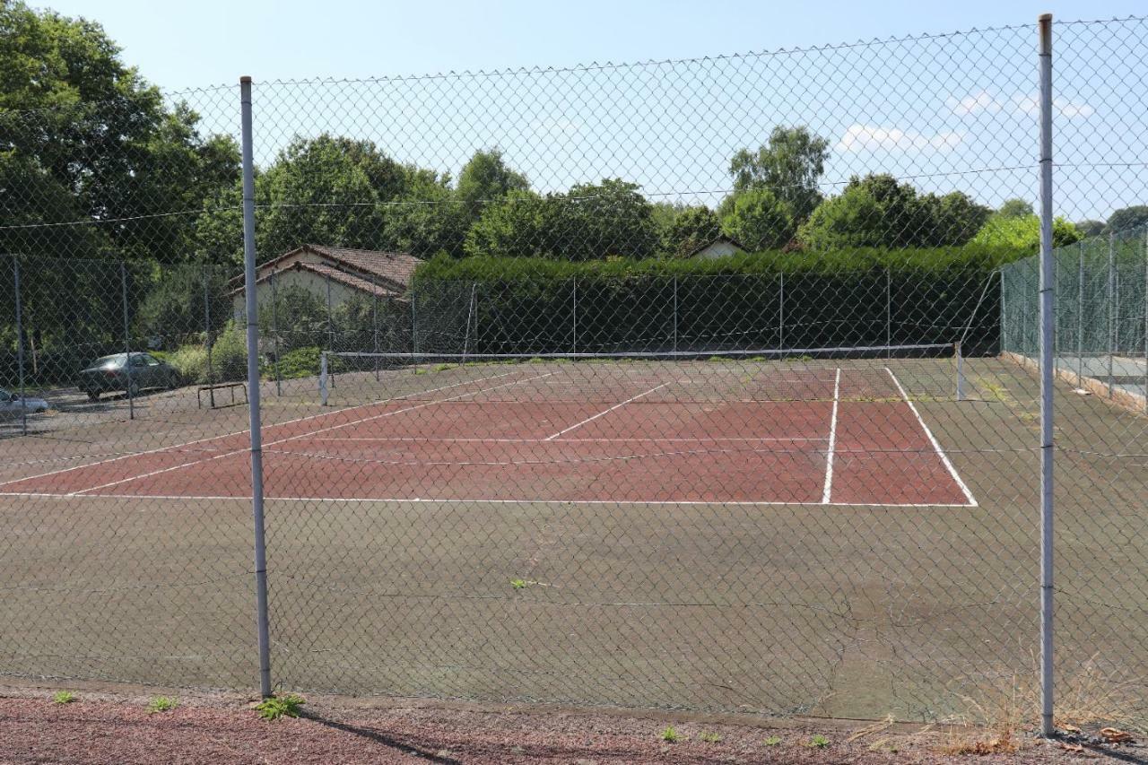 Camping De Ladignac Le Long Bel Air Buitenkant foto